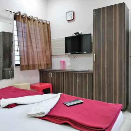 Hotel Shiv Regency Kukma Eksteriør billede