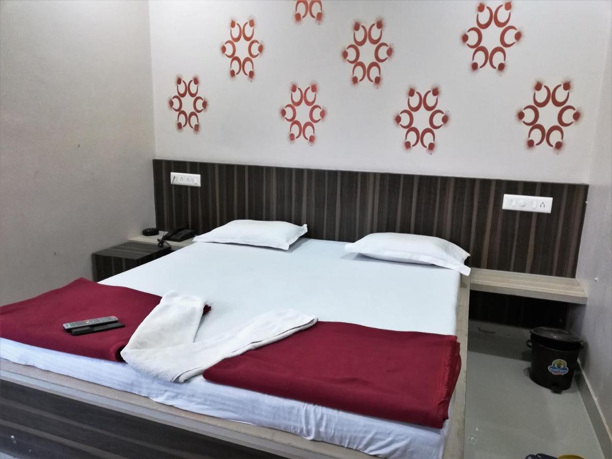 Hotel Shiv Regency Kukma Eksteriør billede